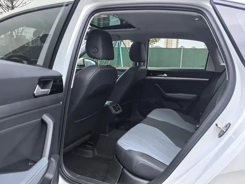 Volkswagen Lavida 2024 из CN, фото 2