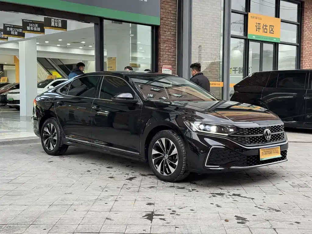 Volkswagen Passat 2023 из CN, фото 4