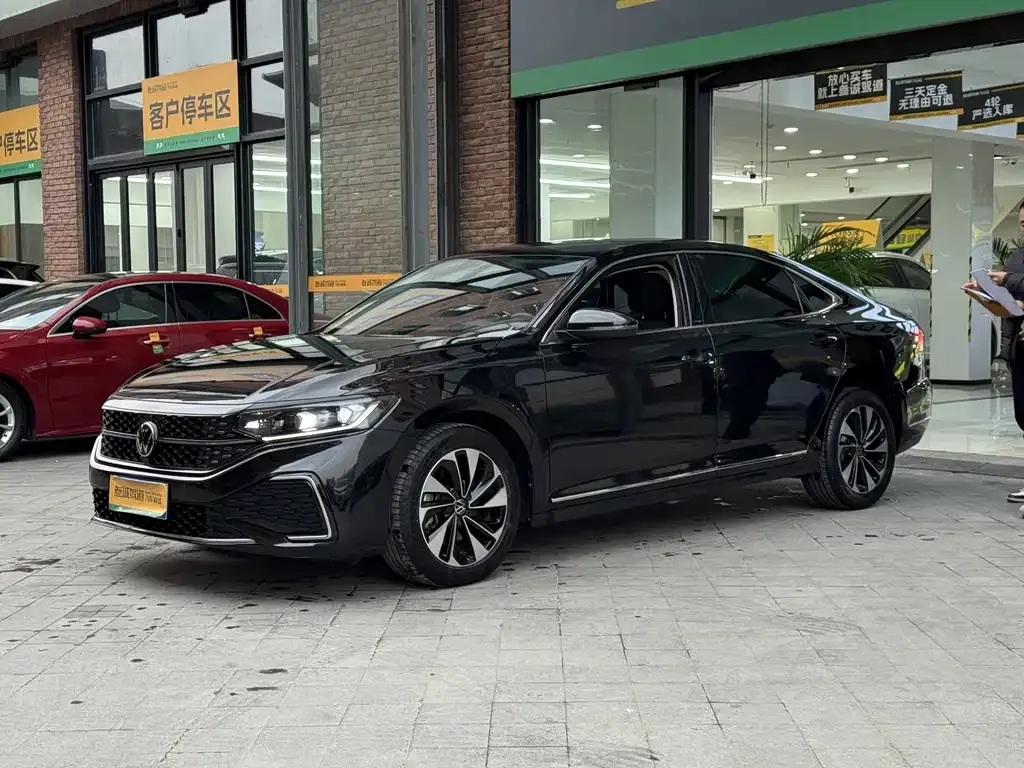 Volkswagen Passat 2023 из CN, фото 8