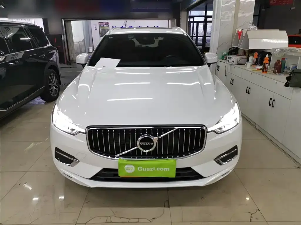 Volvo XC60 2021 из CN, фото 3