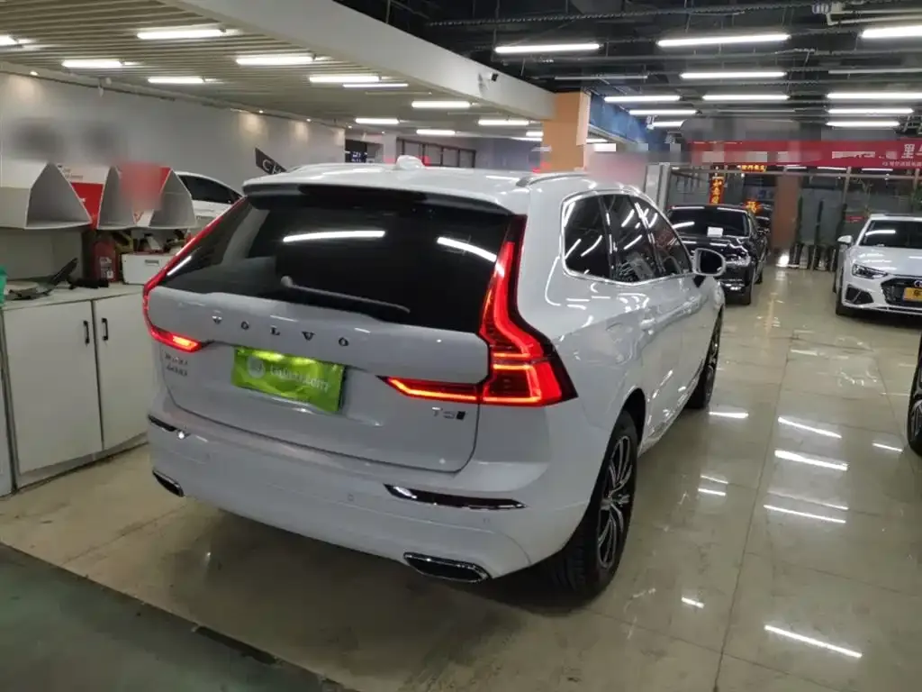 Volvo XC60 2021 из CN, фото 7