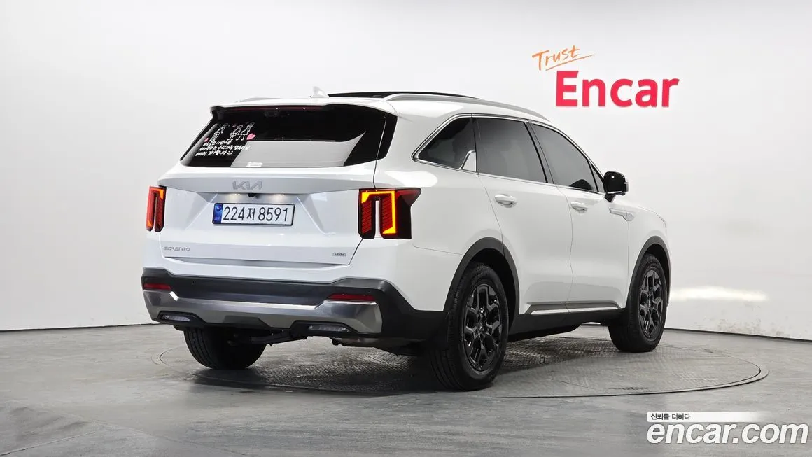Kia Sorento — фото 6