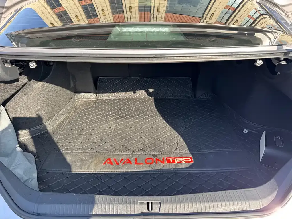 Toyota Avalon 2022 из CN, фото 10