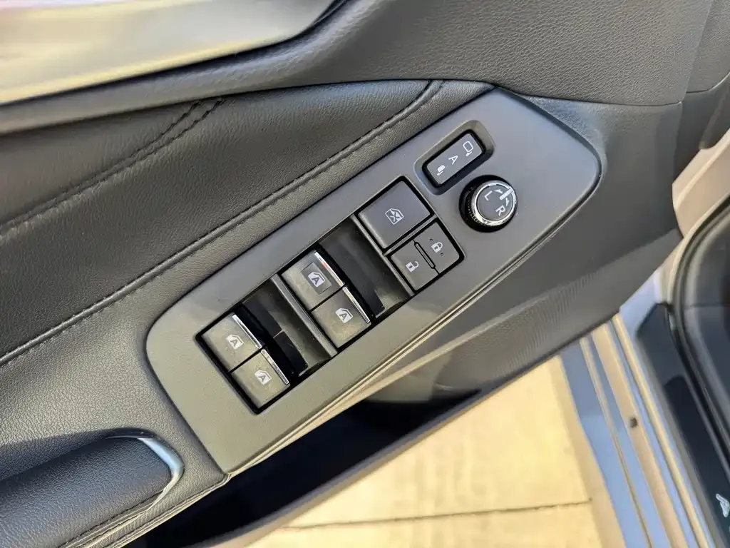 Toyota Avalon 2022 из CN, фото 7