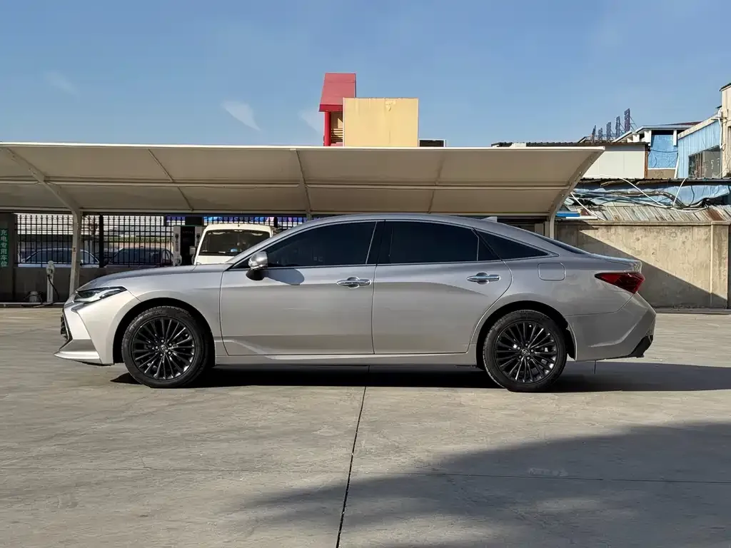 Toyota Avalon 2022 из CN, фото 4