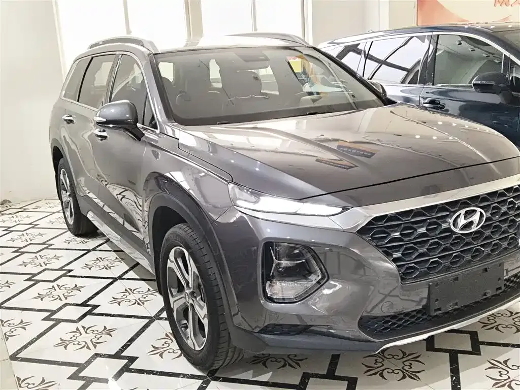 Hyundai Santa Fe — фото 2
