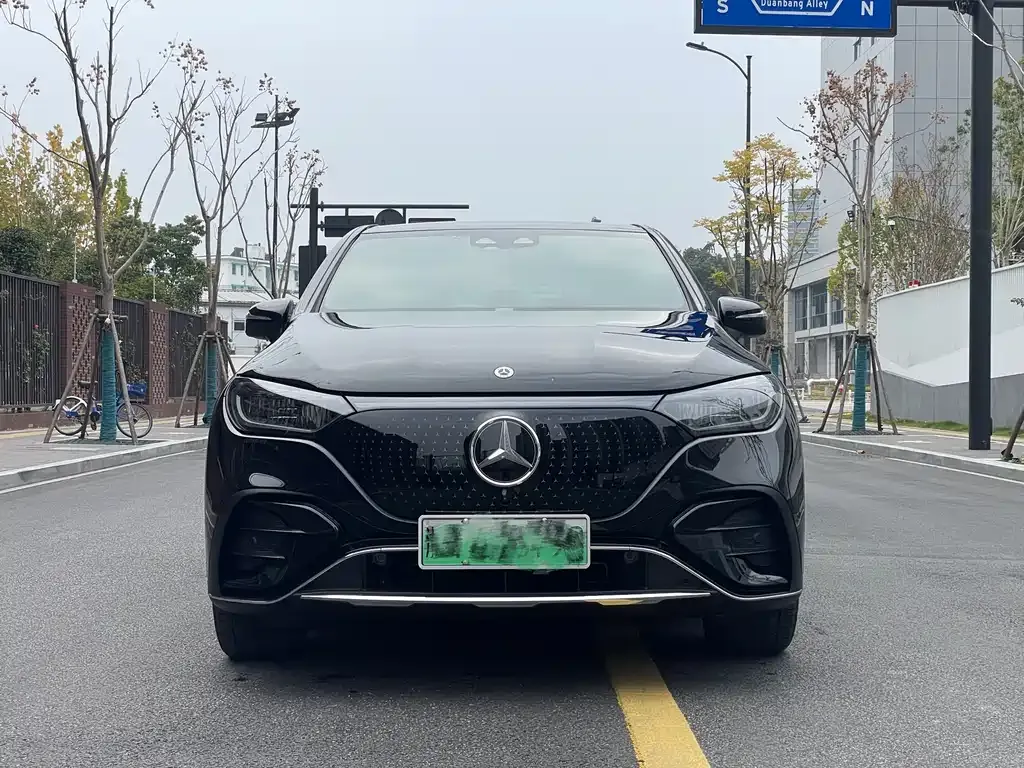Mercedes-Benz EQE SUV 2024 из CN, фото 8