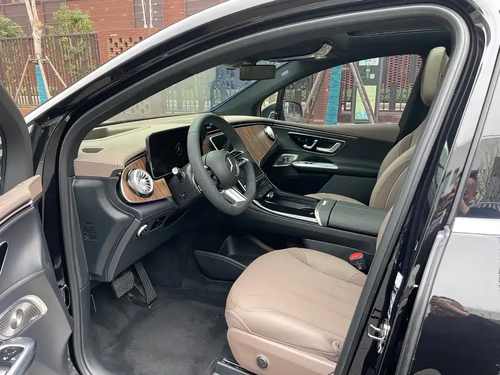 Mercedes-Benz EQE SUV 2024 из CN, фото 5