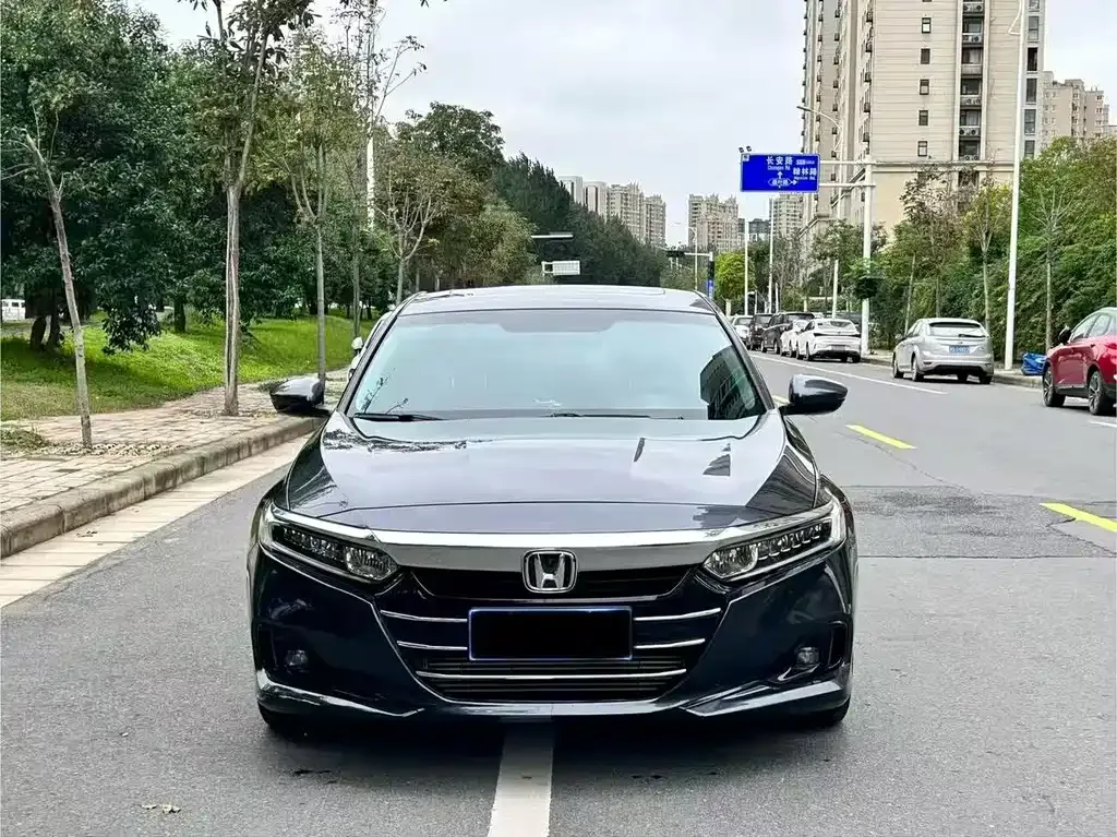 Honda Accord — фото 3