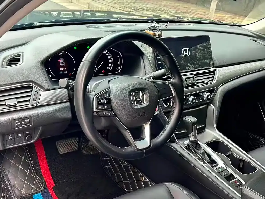 Honda Accord — фото 5