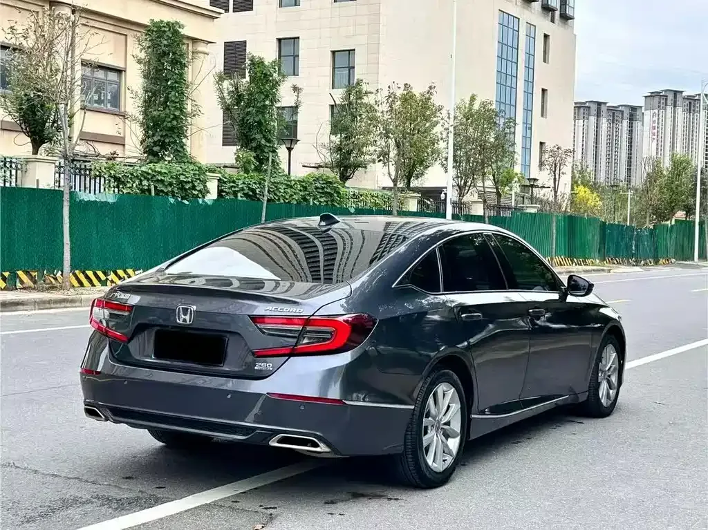 Honda Accord — фото 4