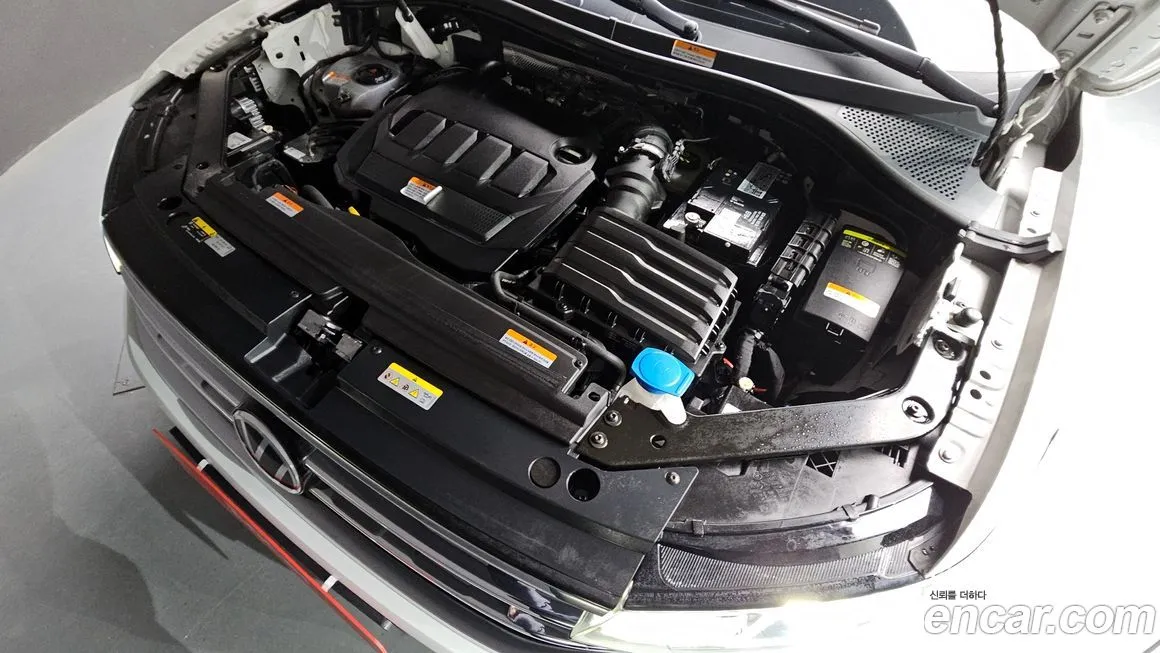 Volkswagen Tiguan — фото 3