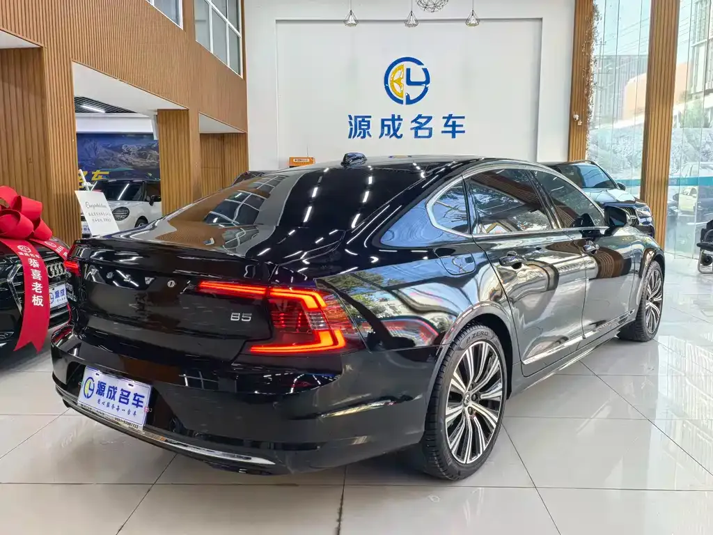 Volvo S90 2024 из CN, фото 4