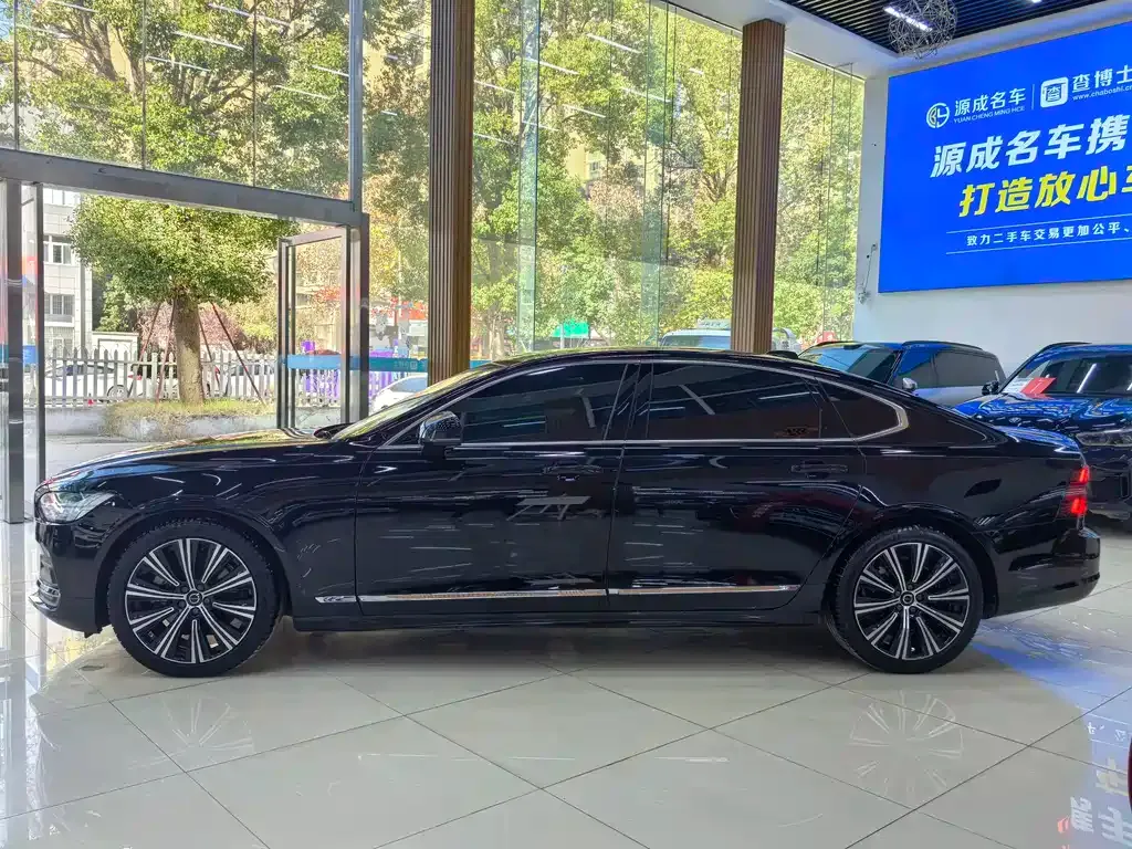 Volvo S90 2024 из CN, фото 9