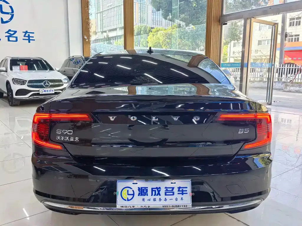 Volvo S90 2024 из CN, фото 2