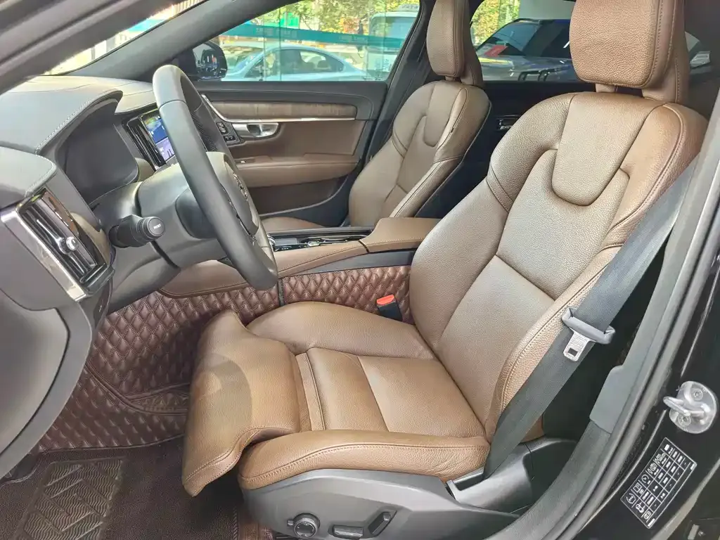 Volvo S90 2024 из CN, фото 7