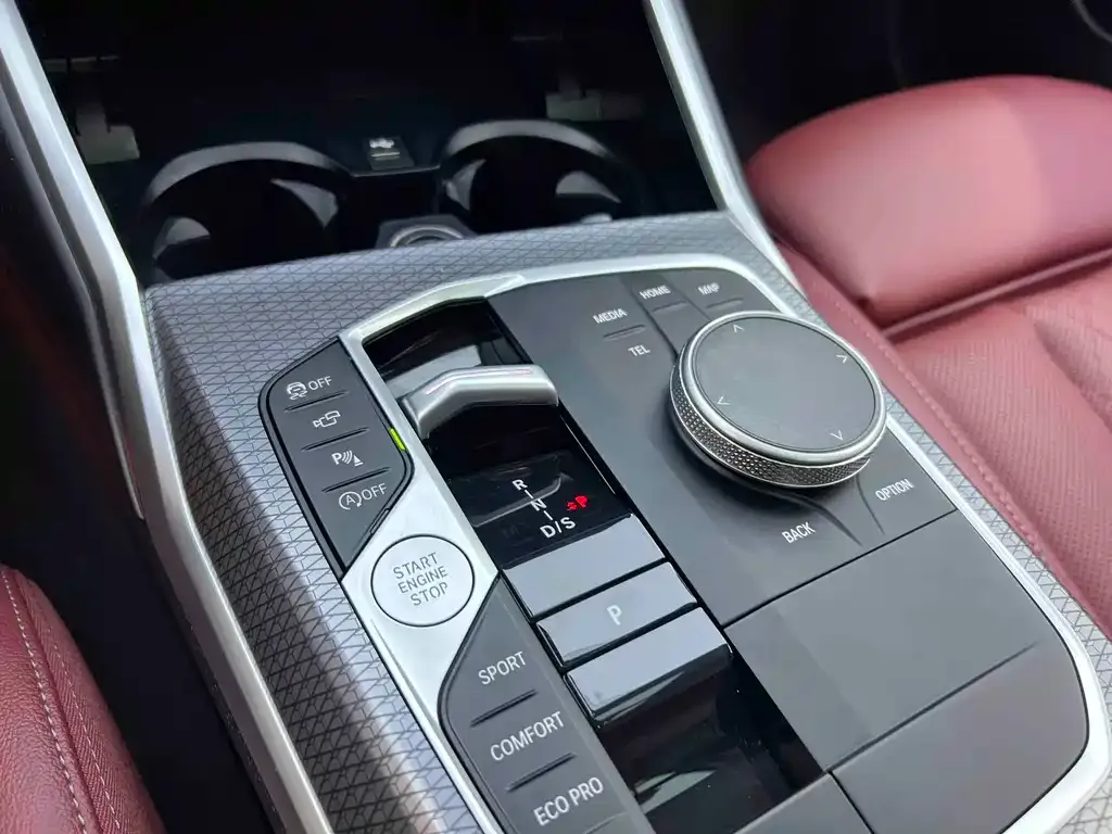 BMW 3 Series 2025 из CN, фото 10