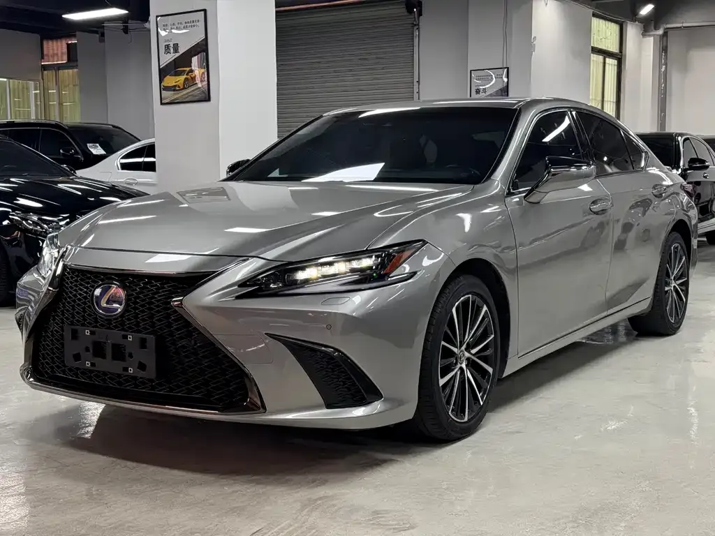 Lexus ES 2022 из CN, фото 1