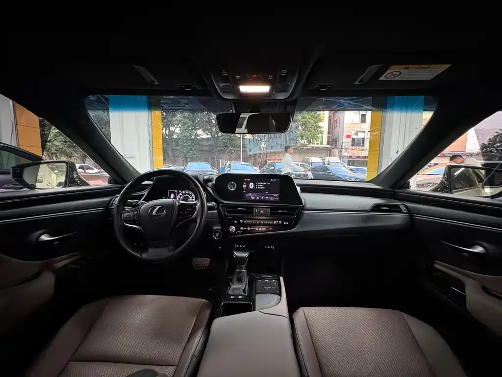 Lexus ES 2022 из CN, фото 4