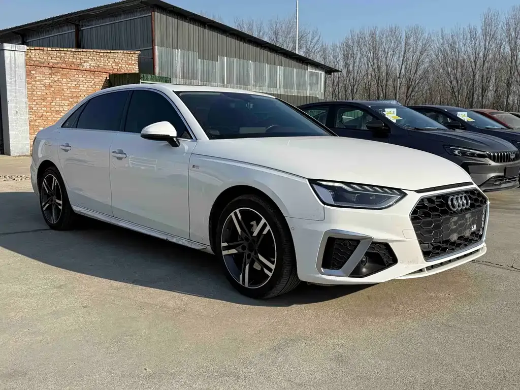 Audi A4L 2021 из CN, фото 5