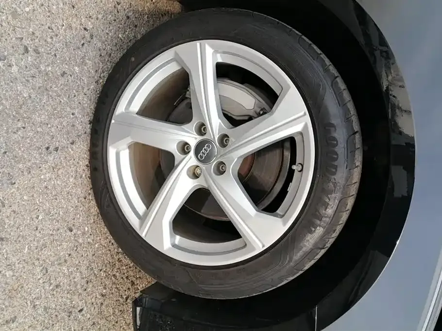 Audi A6L 2021 из CN, фото 10