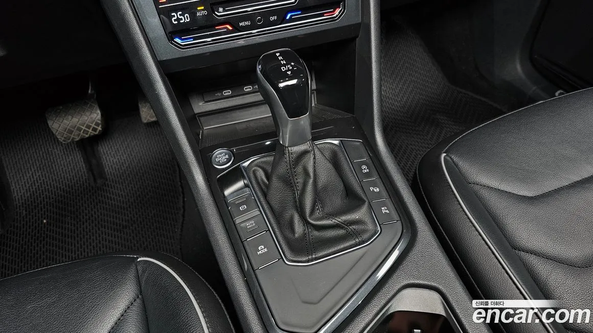 Volkswagen Tiguan 2022 из KR, фото 10