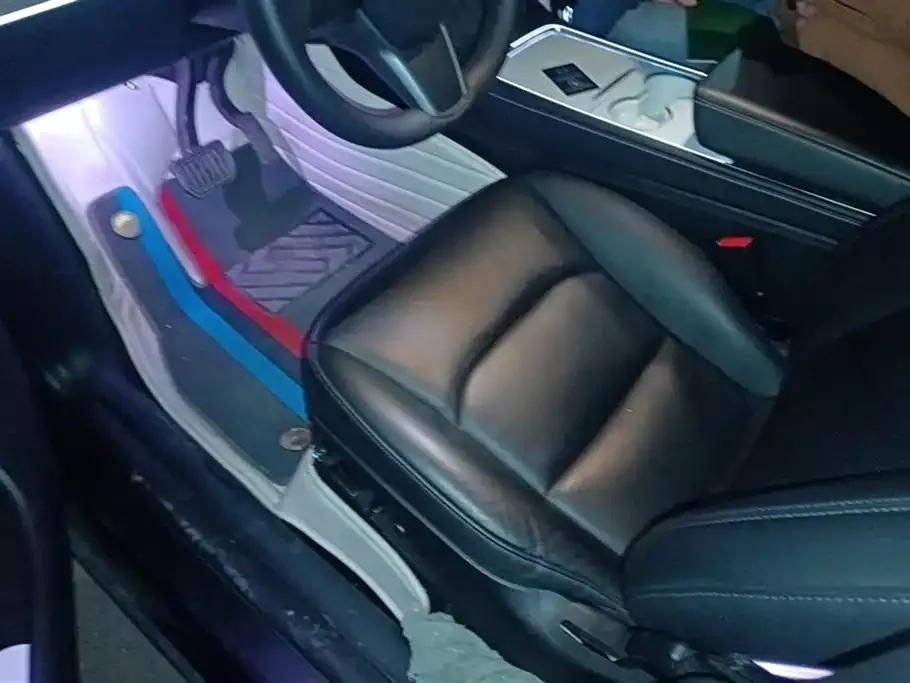 Tesla Model Y 2021 из CN, фото 3
