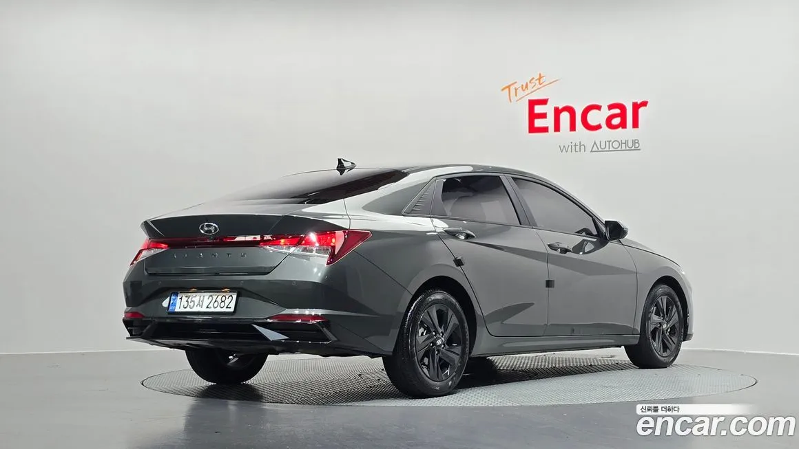 Hyundai AVANTE — фото 3