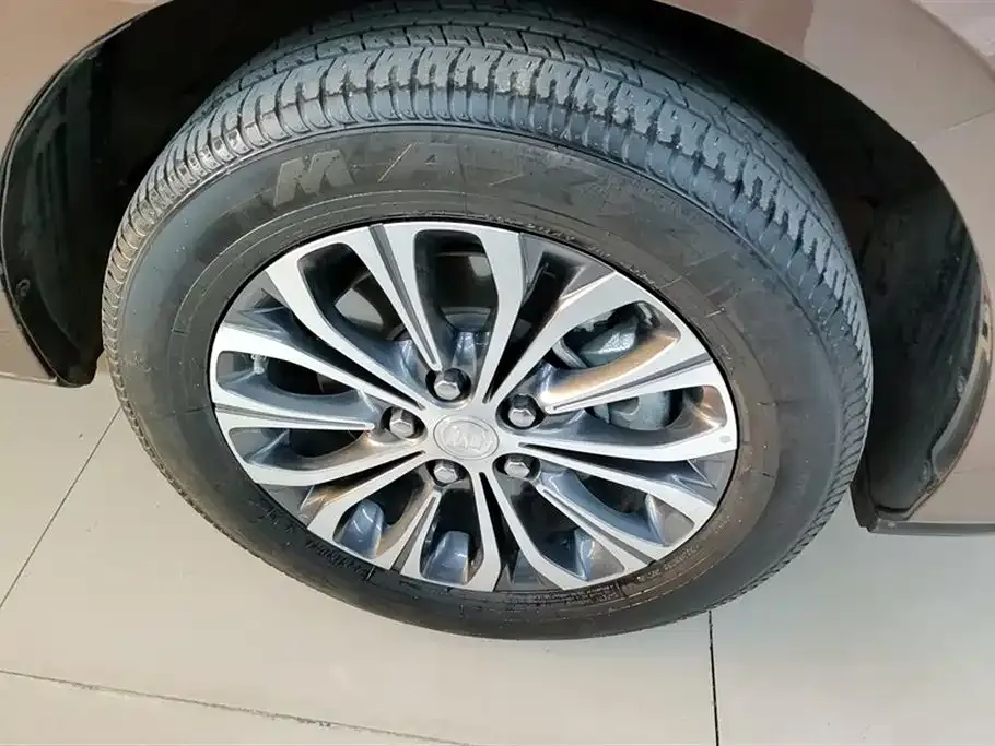 Buick GL8 2022 из CN, фото 7