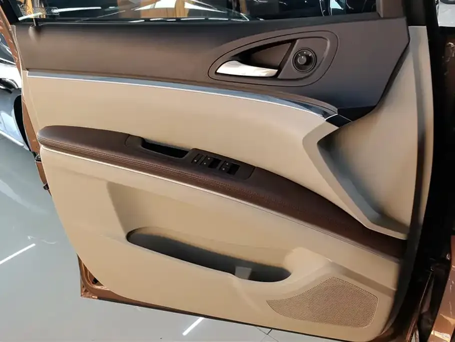 Buick GL8 2022 из CN, фото 6