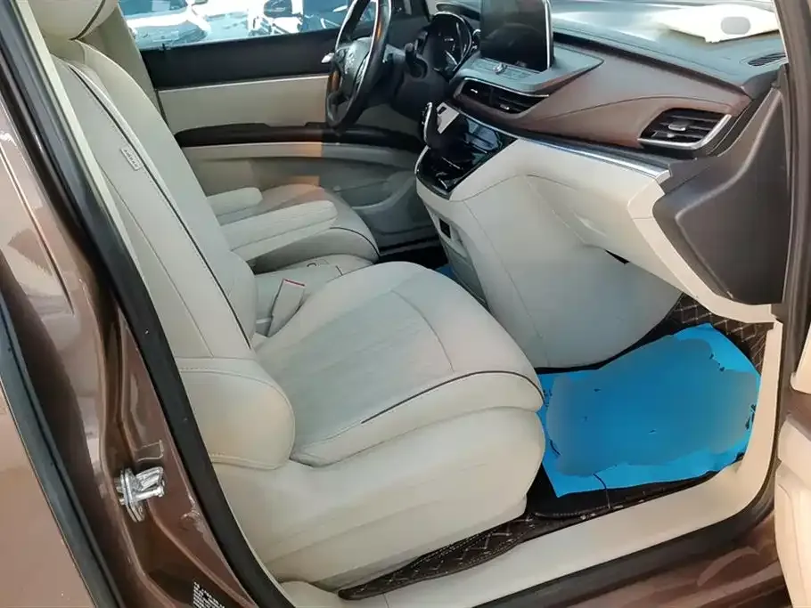 Buick GL8 2022 из CN, фото 4