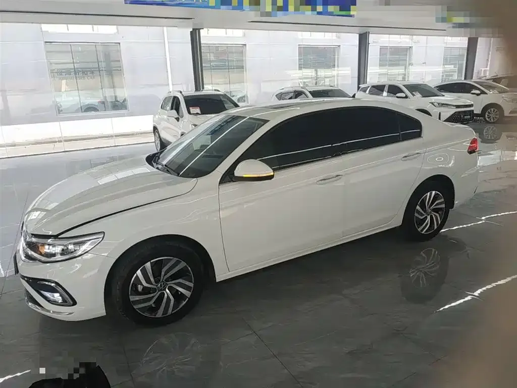 Volkswagen Bora 2023 из CN, фото 10