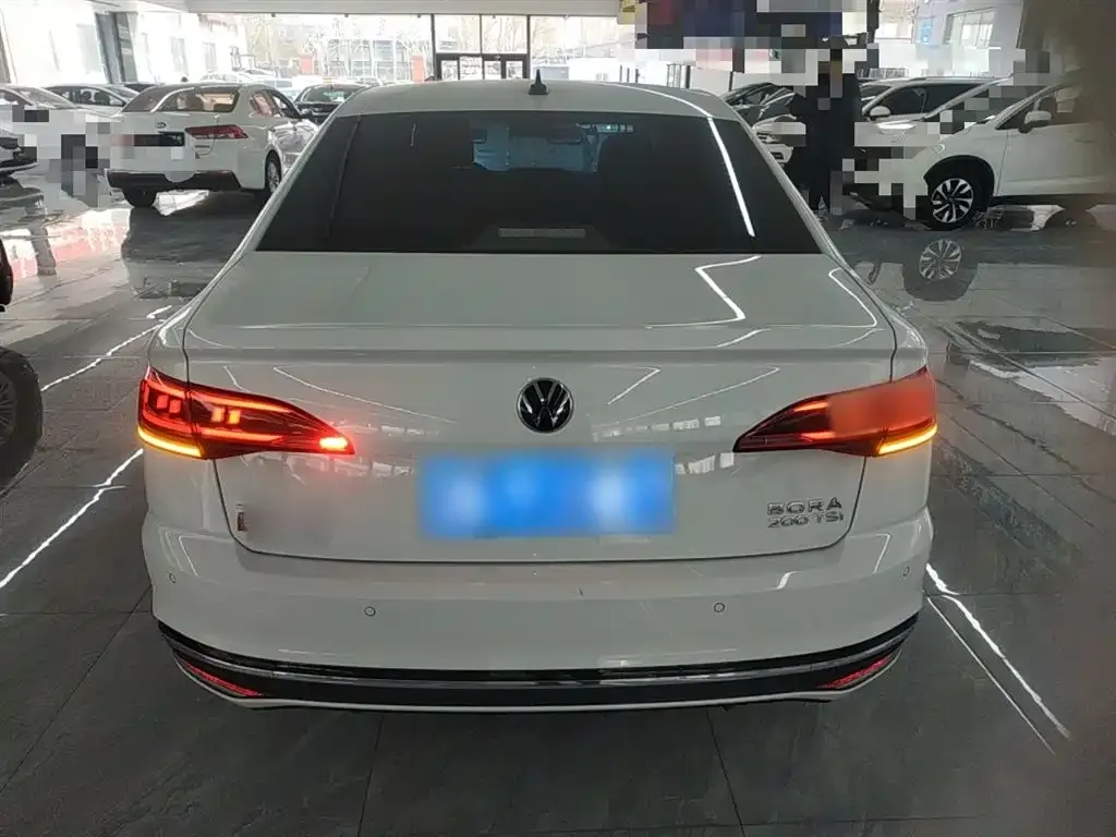 Volkswagen Bora 2023 из CN, фото 2