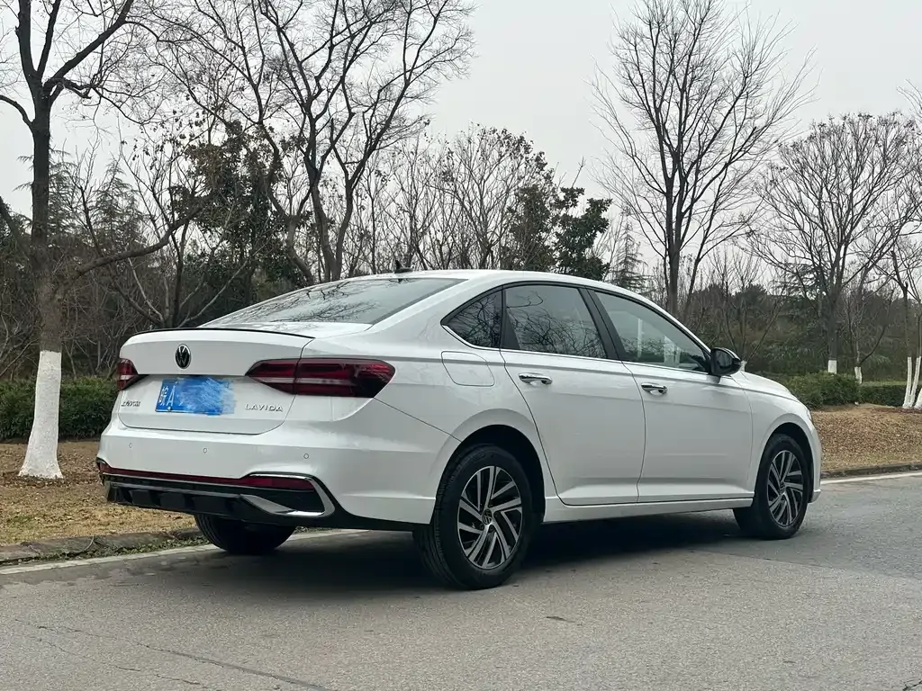 Volkswagen Lavida 2024 из CN, фото 8