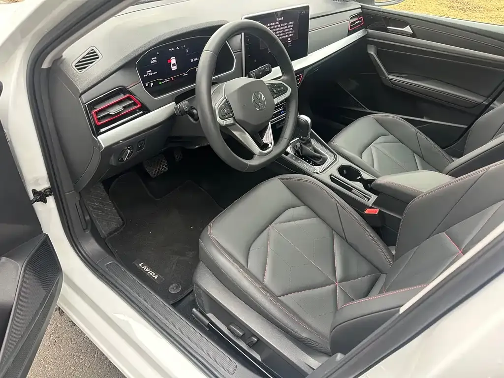 Volkswagen Lavida 2024 из CN, фото 4