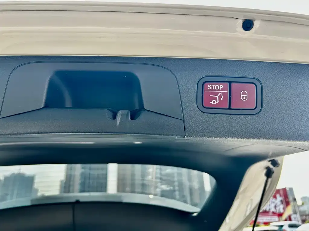 Mercedes-Benz GLC 2021 из CN, фото 2