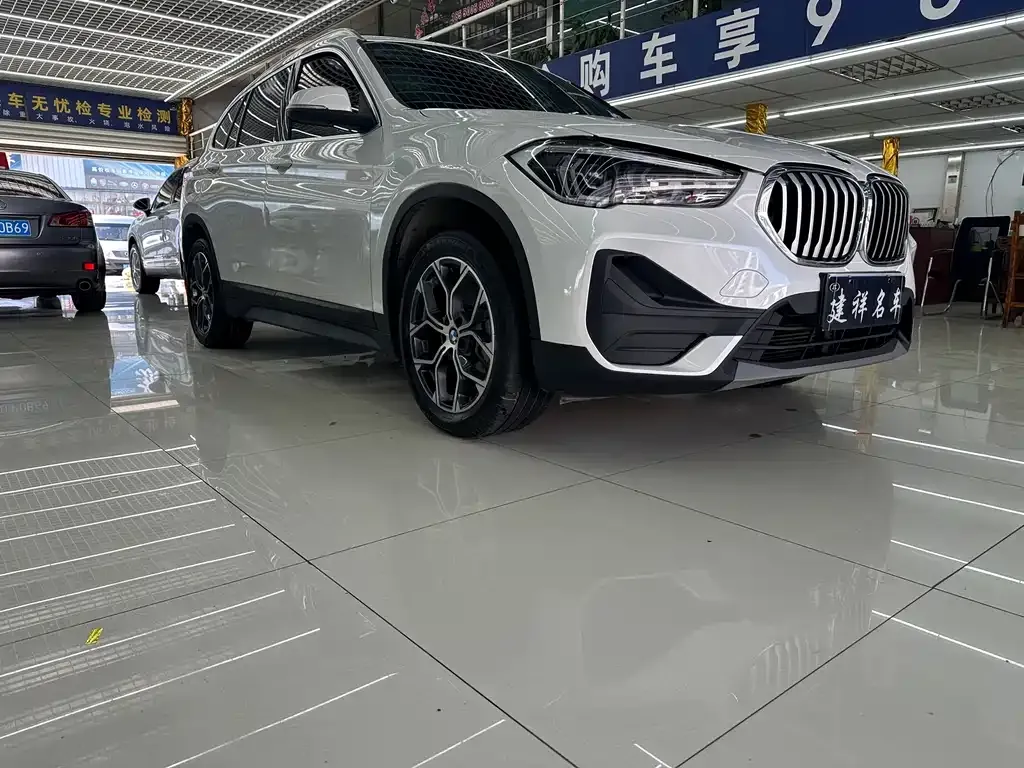 BMW X1 2021 из CN, фото 3