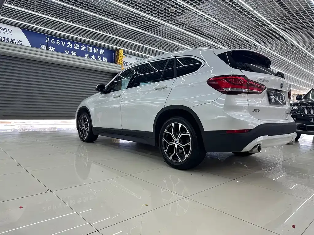 BMW X1 2021 из CN, фото 4
