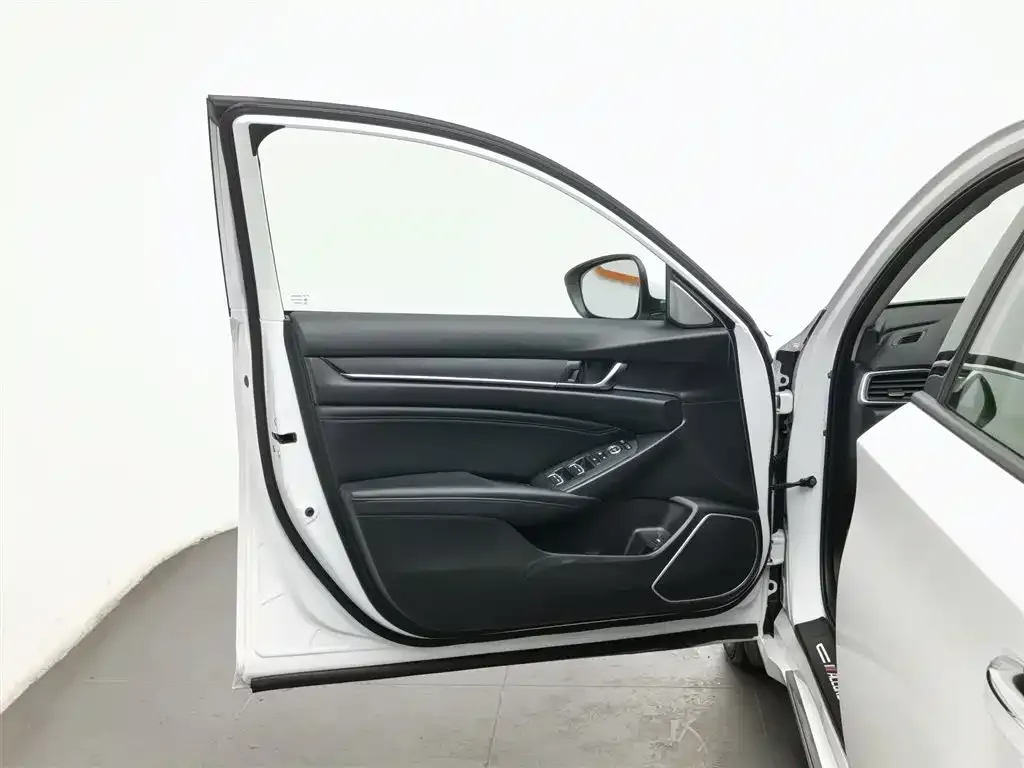 Honda Accord 2022 из CN, фото 8