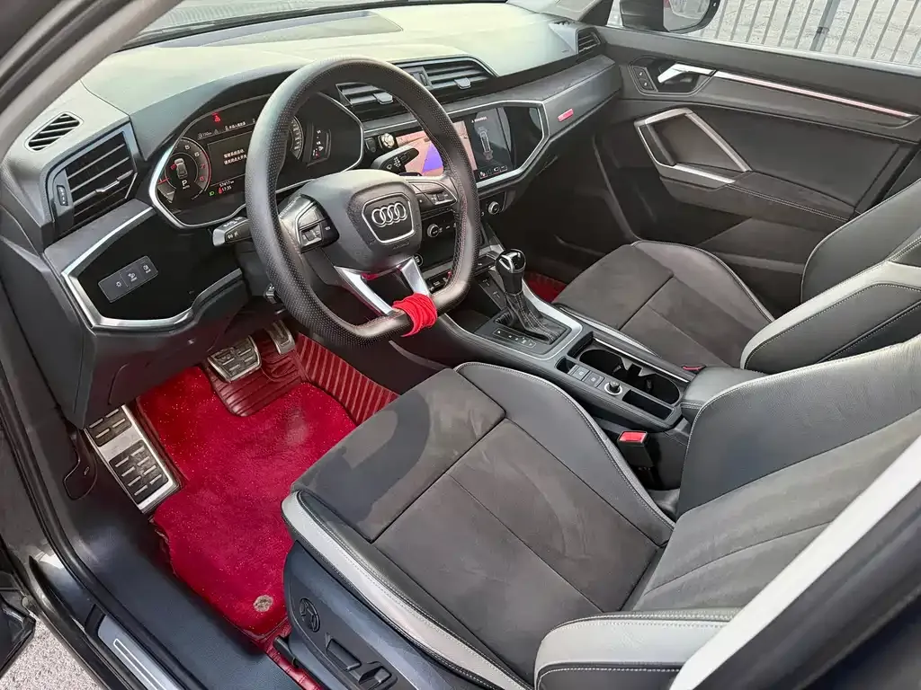 Audi Q3 2021 из CN, фото 7