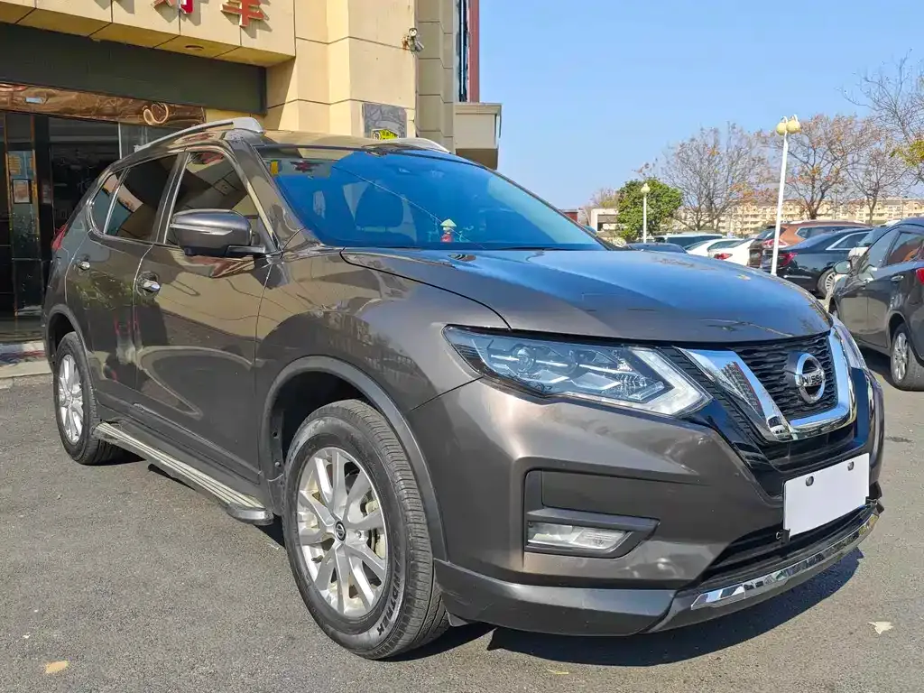 Nissan X-Trail — фото 5