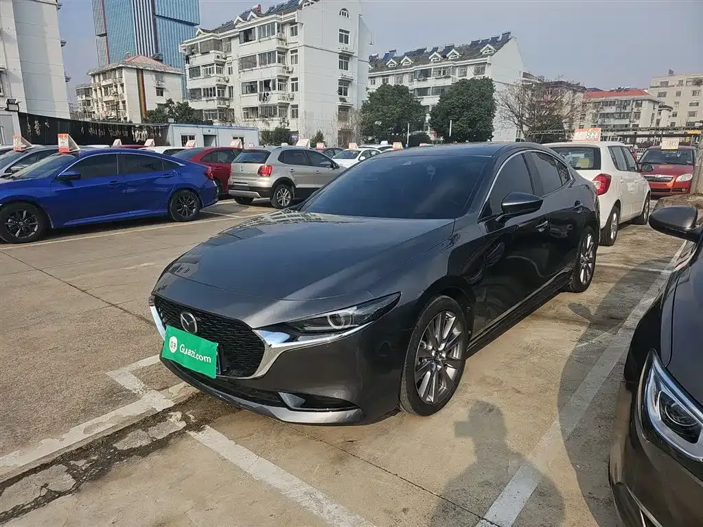 Mazda 3 Axela — фото 1
