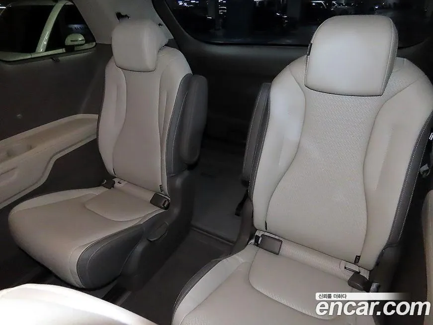 Kia Carnival 2022 из KR, фото 2
