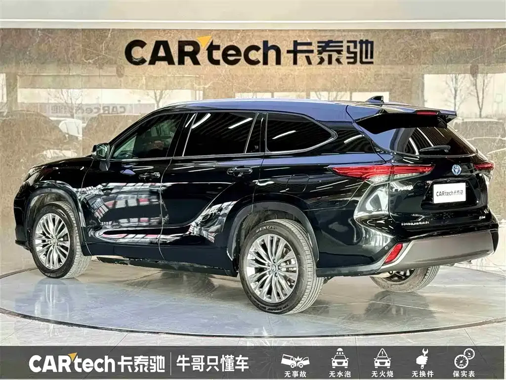 Toyota Highlander — фото 4