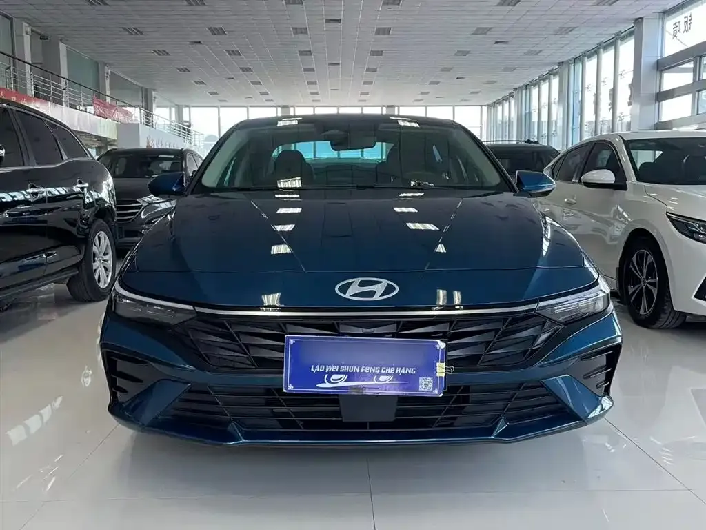 Hyundai Elantra 2023 из CN, фото 10