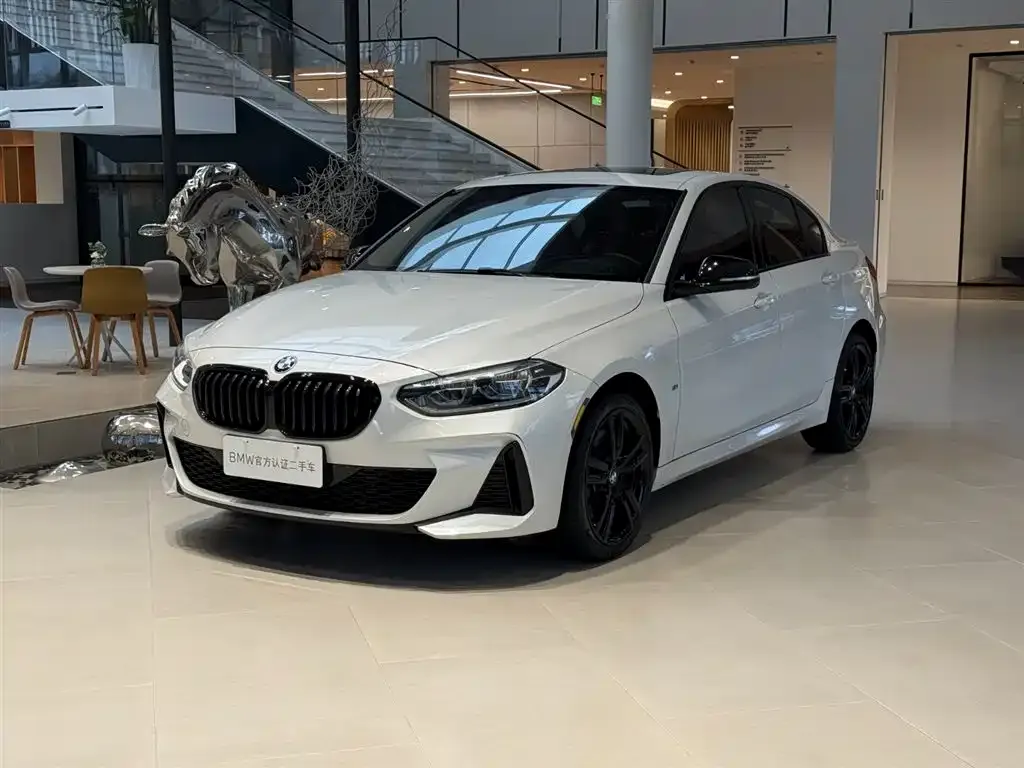 BMW 1 Series — фото 1
