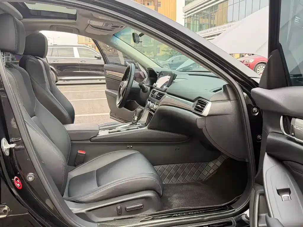 Honda Accord 2021 из CN, фото 5