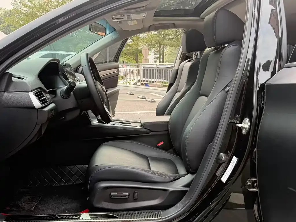 Honda Accord 2021 из CN, фото 2