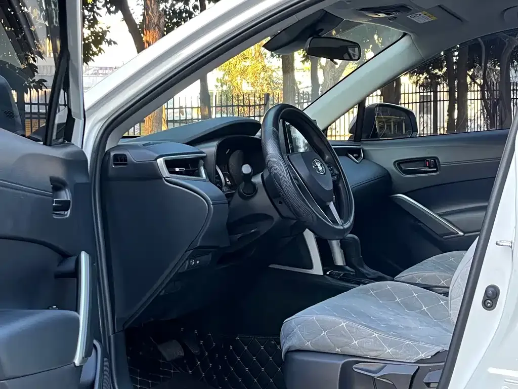Toyota Frontlander 2022 из CN, фото 6