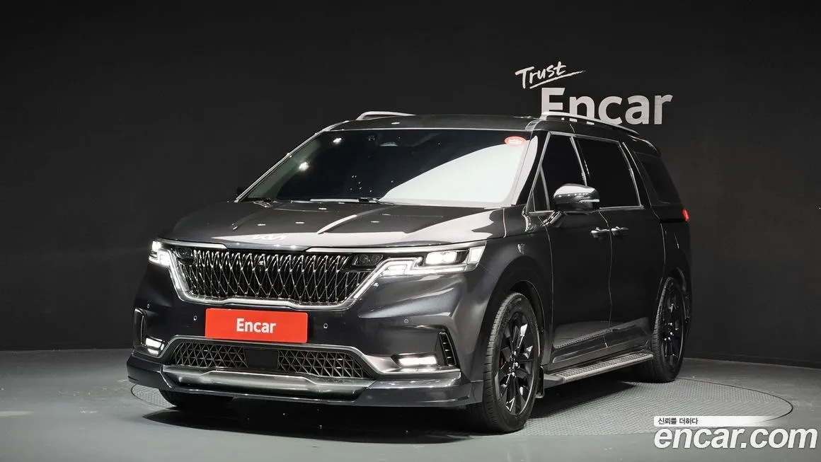 Kia Carnival — фото 1